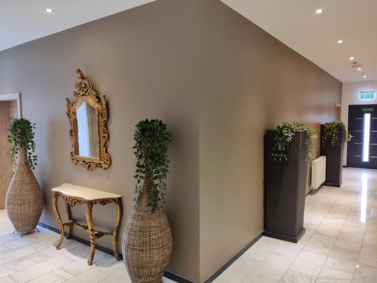 Landhotel Mariensaeule Wernstein am Inn Bagian luar foto
