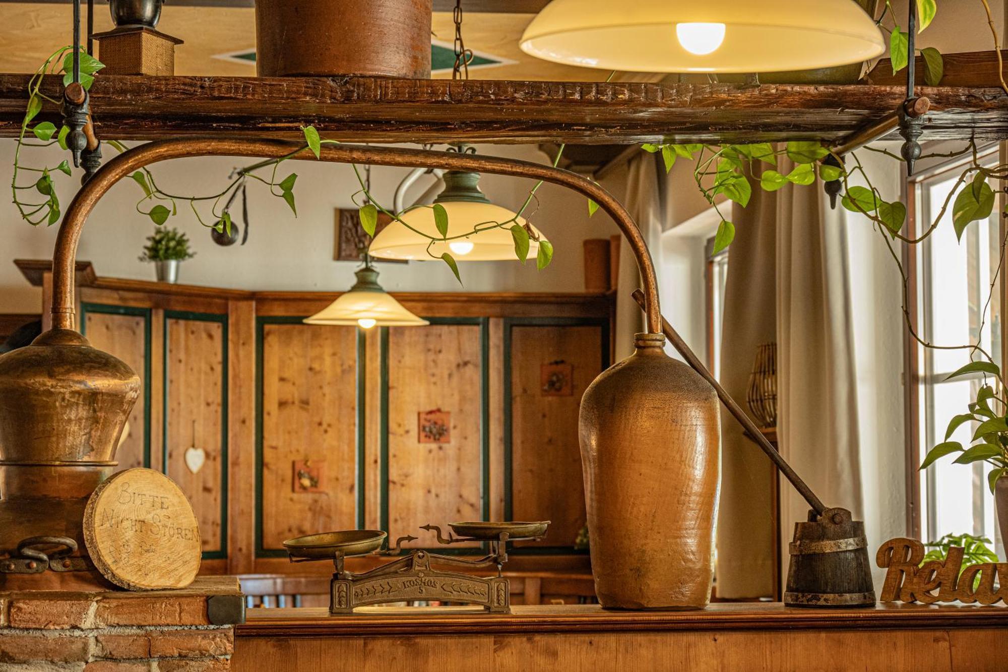 Landhotel Mariensaeule Wernstein am Inn Bagian luar foto