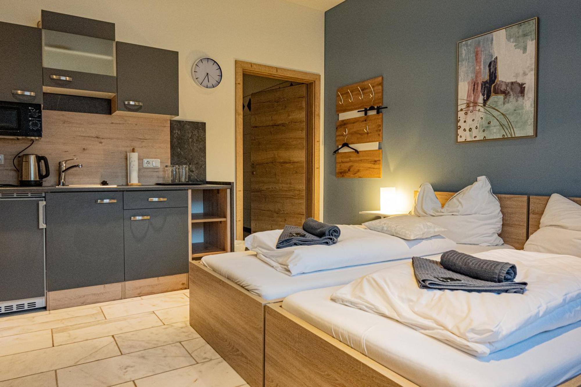 Landhotel Mariensaeule Wernstein am Inn Bagian luar foto