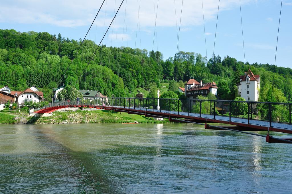 Landhotel Mariensaeule Wernstein am Inn Bagian luar foto