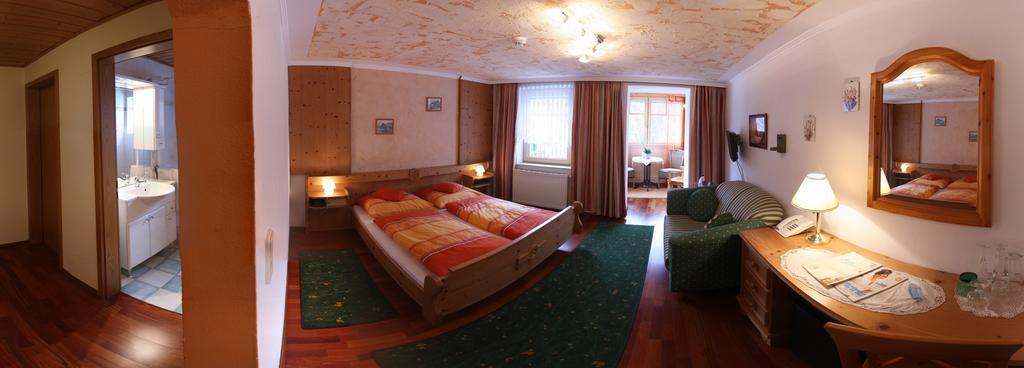 Landhotel Mariensaeule Wernstein am Inn Bagian luar foto